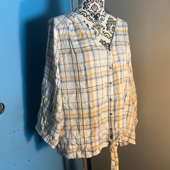 Womens button down plaid shirt - Picture 2 of 3